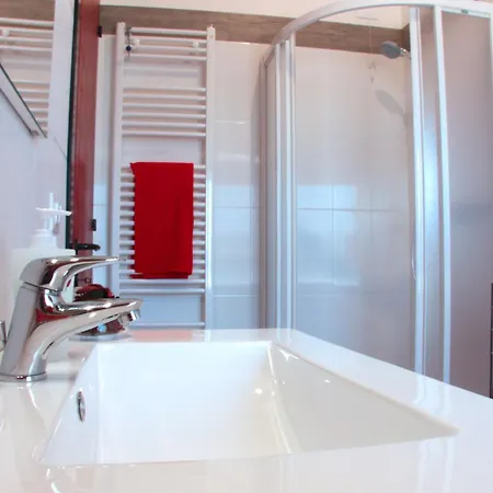 Appartement 1 Bed-sleeps 4-town Centre-free Parking-aircon Montagnana (Veneto)